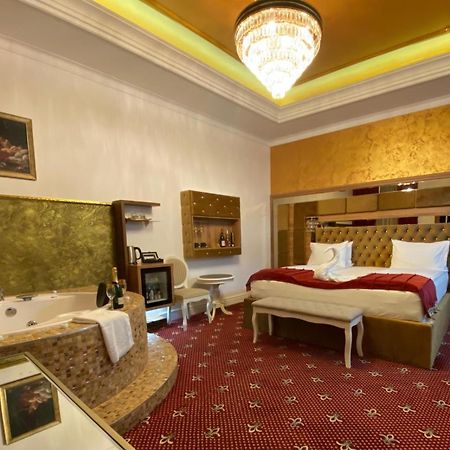 Vila Imperial One Luxury Boutique Hotel Făgăraş المظهر الخارجي الصورة