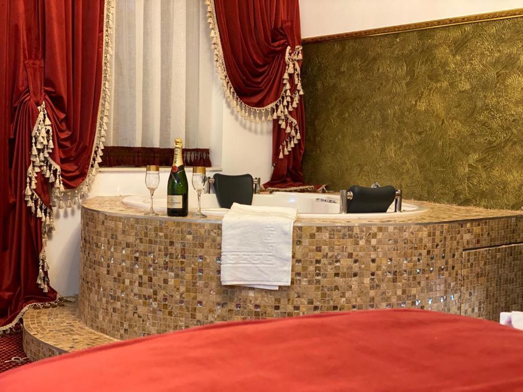 Vila Imperial One Luxury Boutique Hotel Făgăraş المظهر الخارجي الصورة