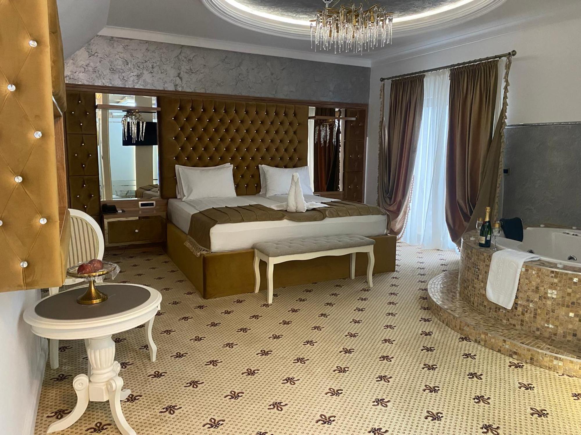 Vila Imperial One Luxury Boutique Hotel Făgăraş المظهر الخارجي الصورة